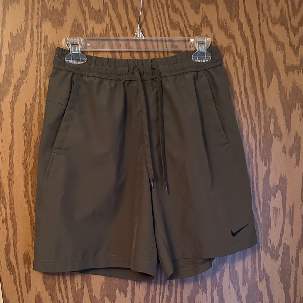Nike Men's Dark Green Athletic Shorts